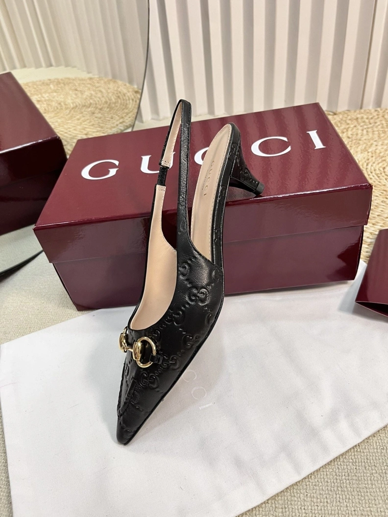 Fashionable Gxccx Sandals 157180