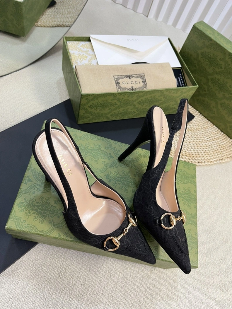 Lightweight Gxccx Sandals 157186