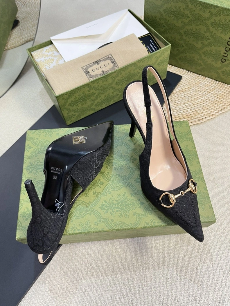 Lightweight Gxccx Sandals 157186
