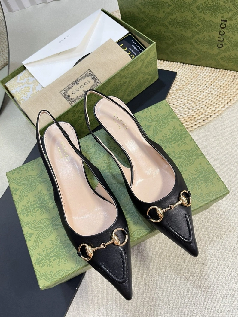 Gxccx Sandals WellDesigned 157171
