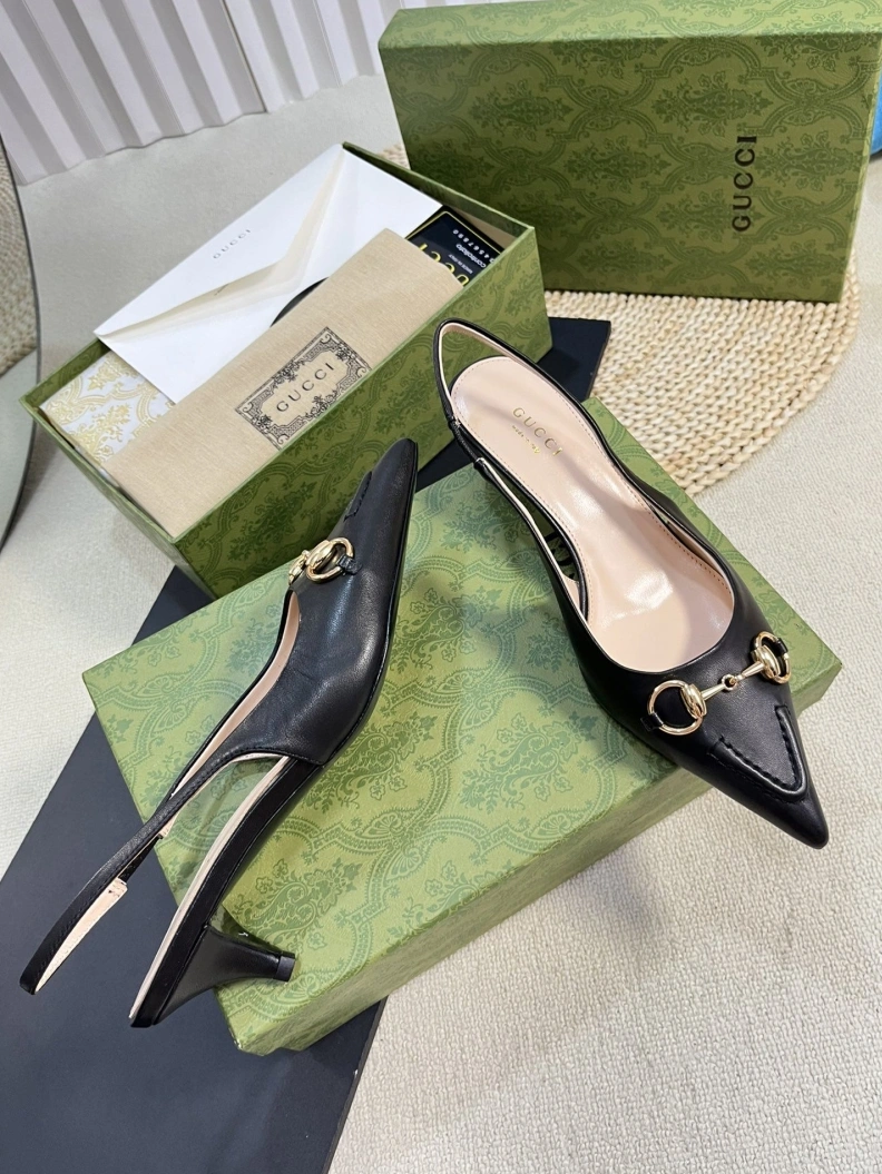 Gxccx Sandals WellDesigned 157171