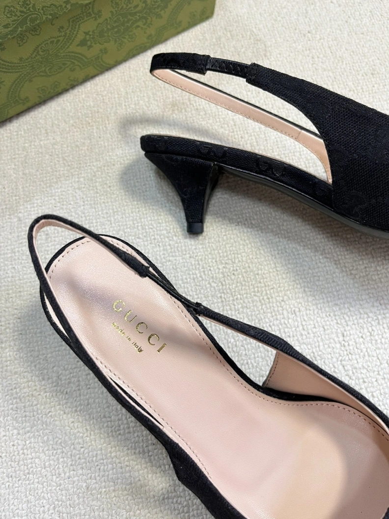Trendy Gxccx Sandals 157178
