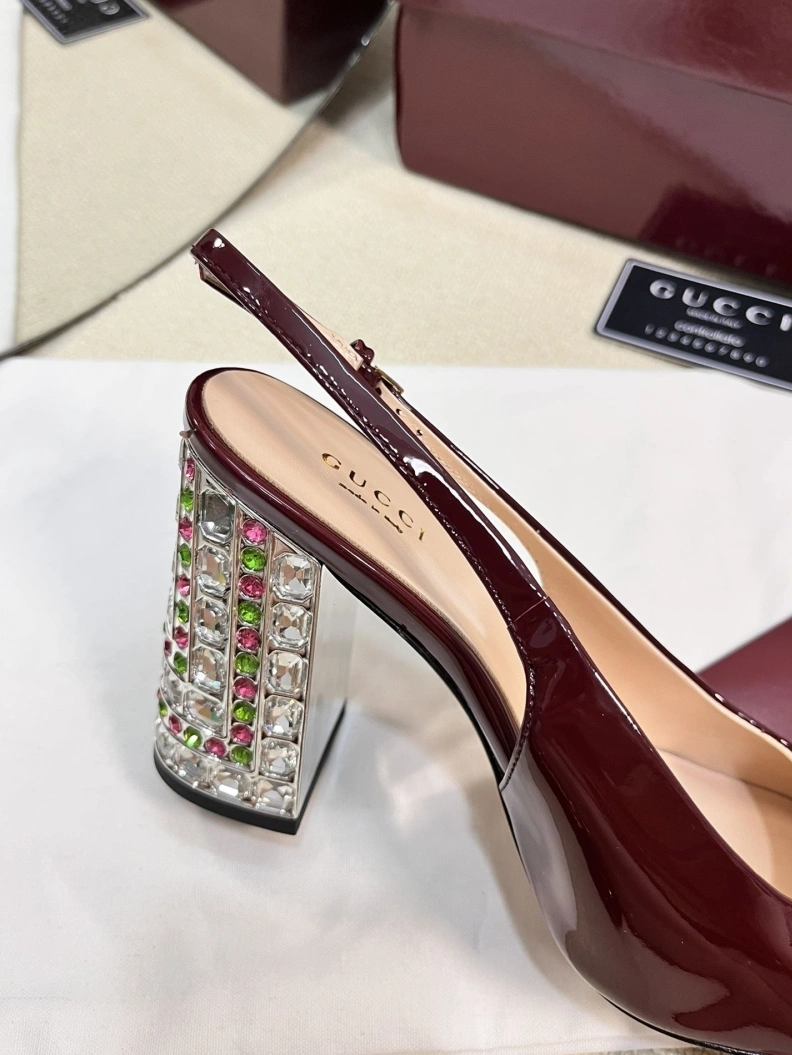 Gxccx Sandals Refined 157156