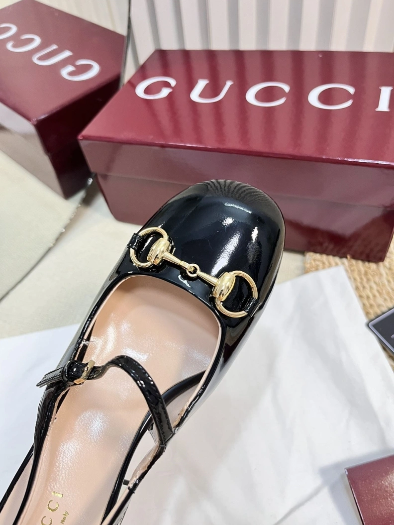 Fashionable Gxccx Sandals 157153