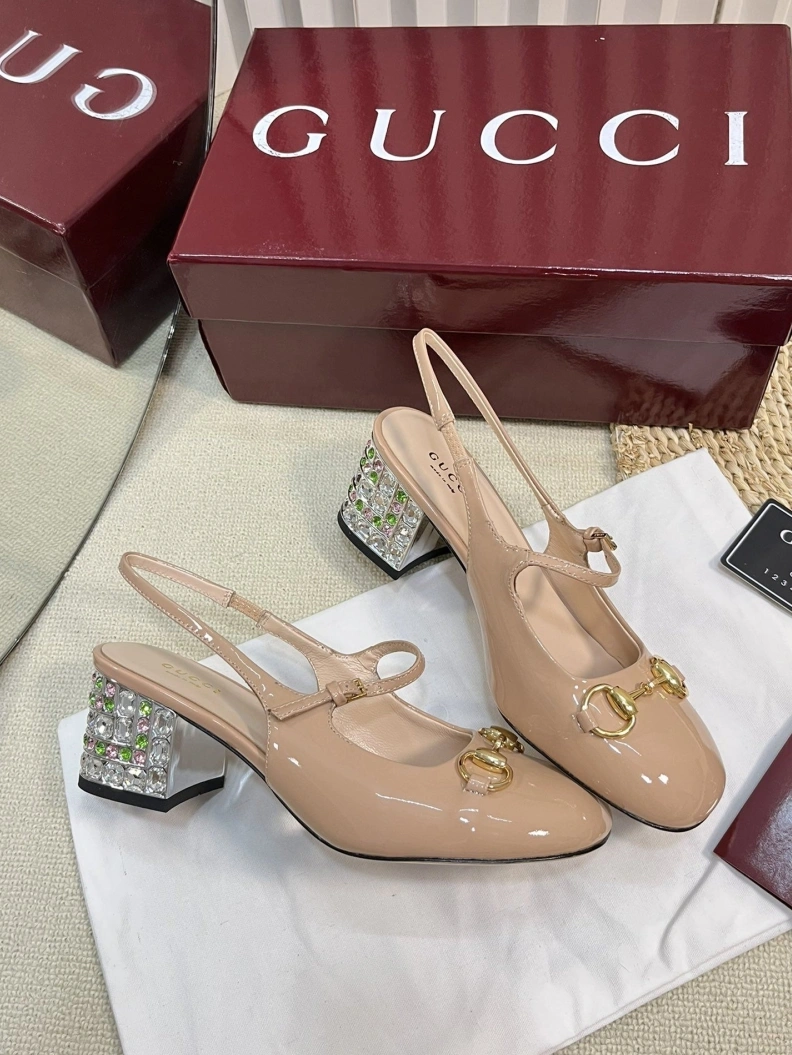 Gxccx Sandals Resilient 157152
