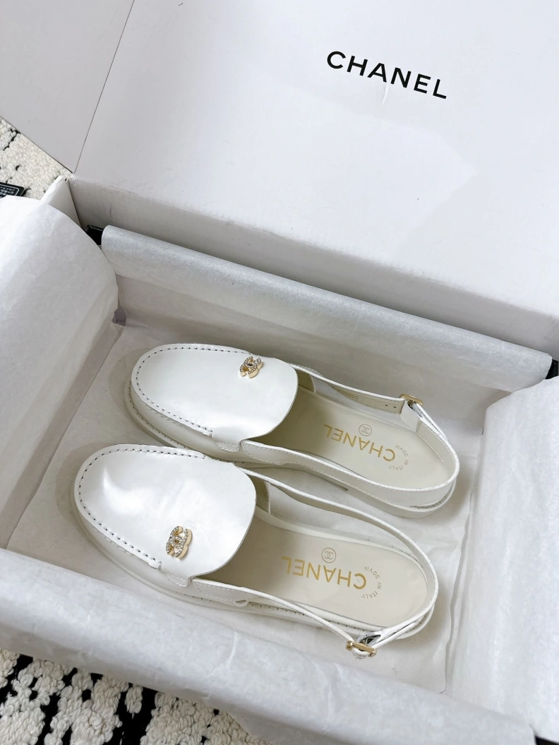 Reliable Chxnxl Sandals 119186