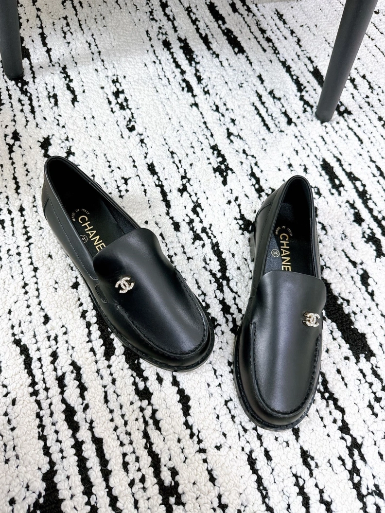 Versatile Chxnxl Leather Shoes 119319