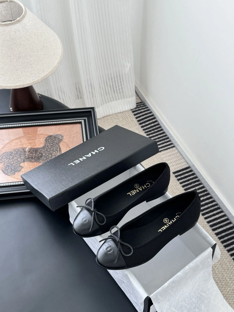 Reliable Chxnxl Flat Shoes 119467