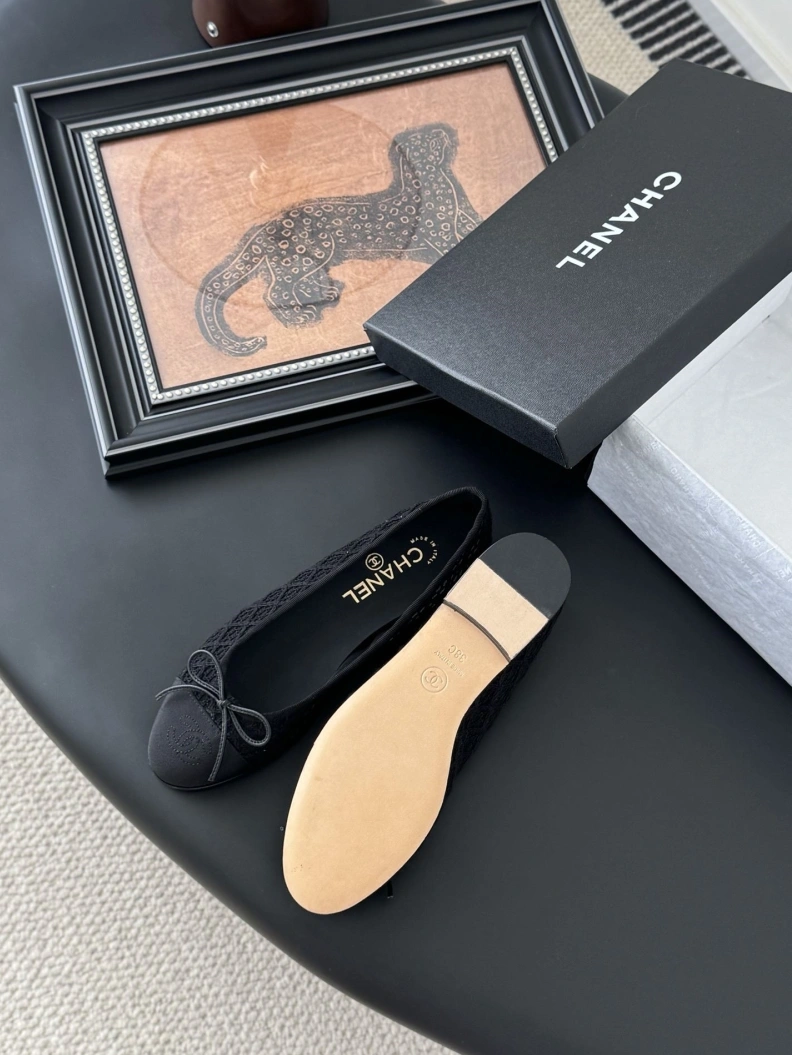 Functional Chxnxl Flat Shoes 119451