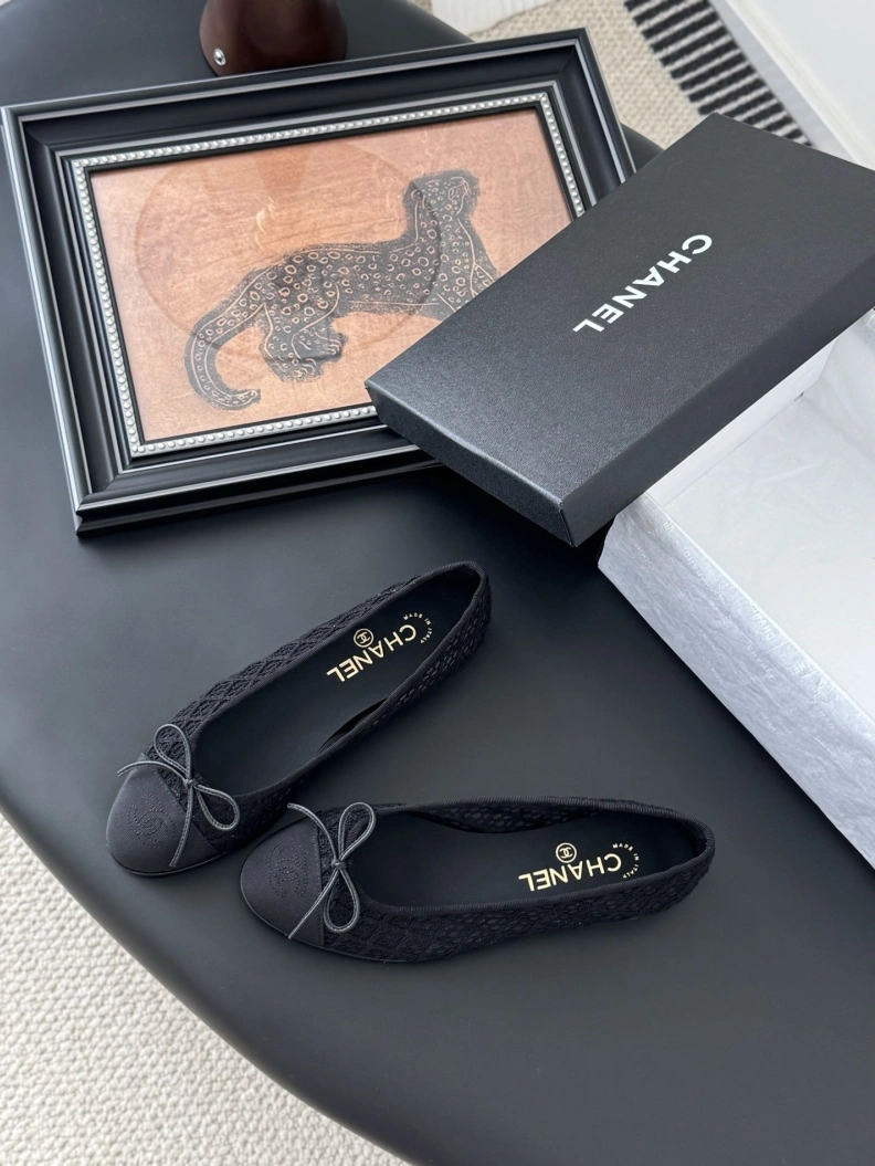Functional Chxnxl Flat Shoes 119451