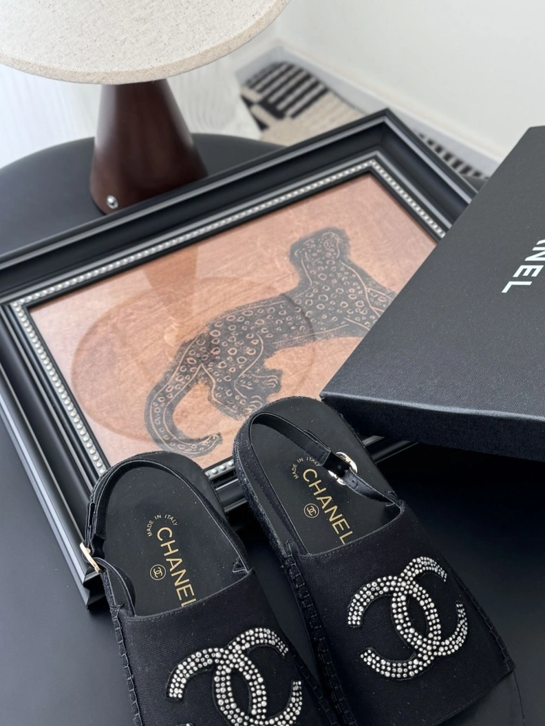 Unique Chxnxl Sandals 119173