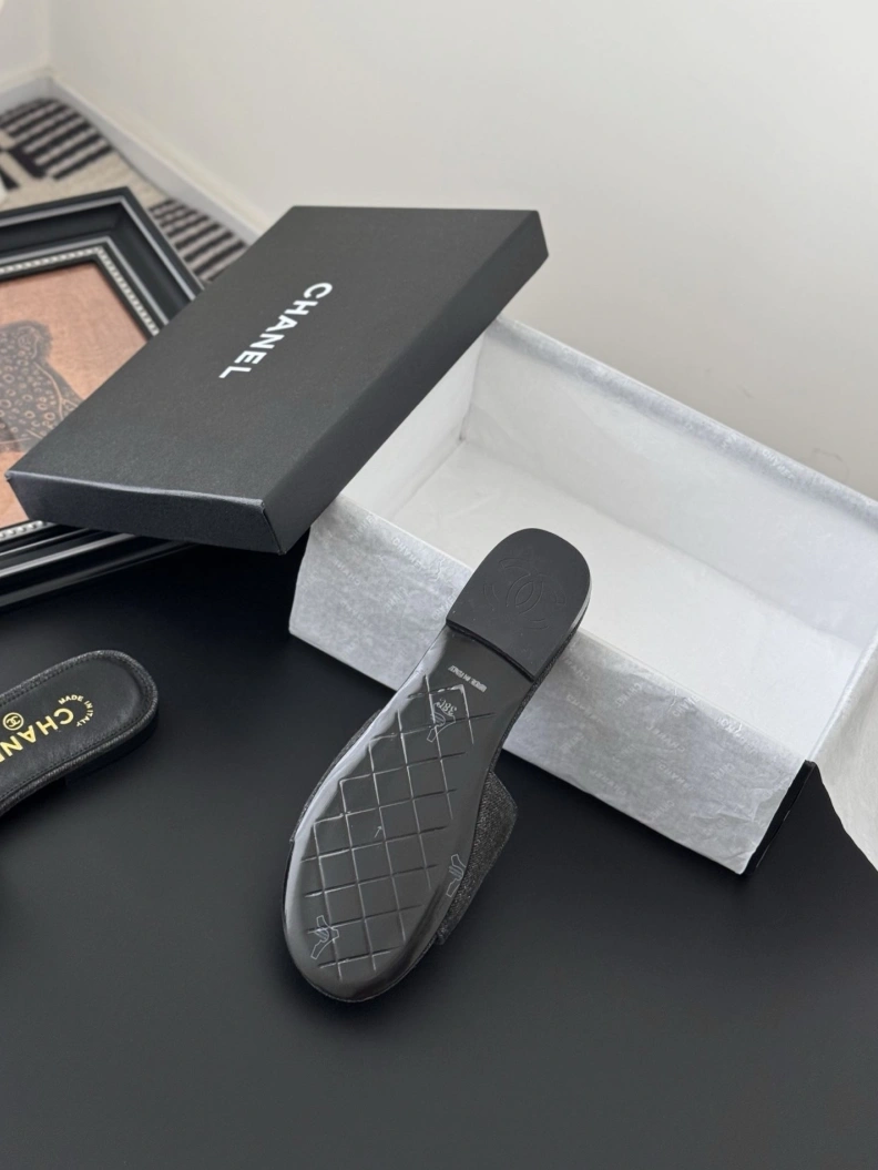 Chxnxl Slippers Unique 118917