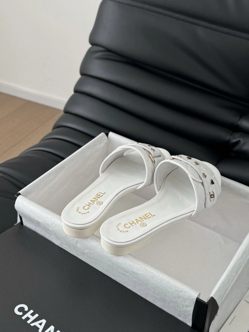 Comfortable Chxnxl Slippers 118906