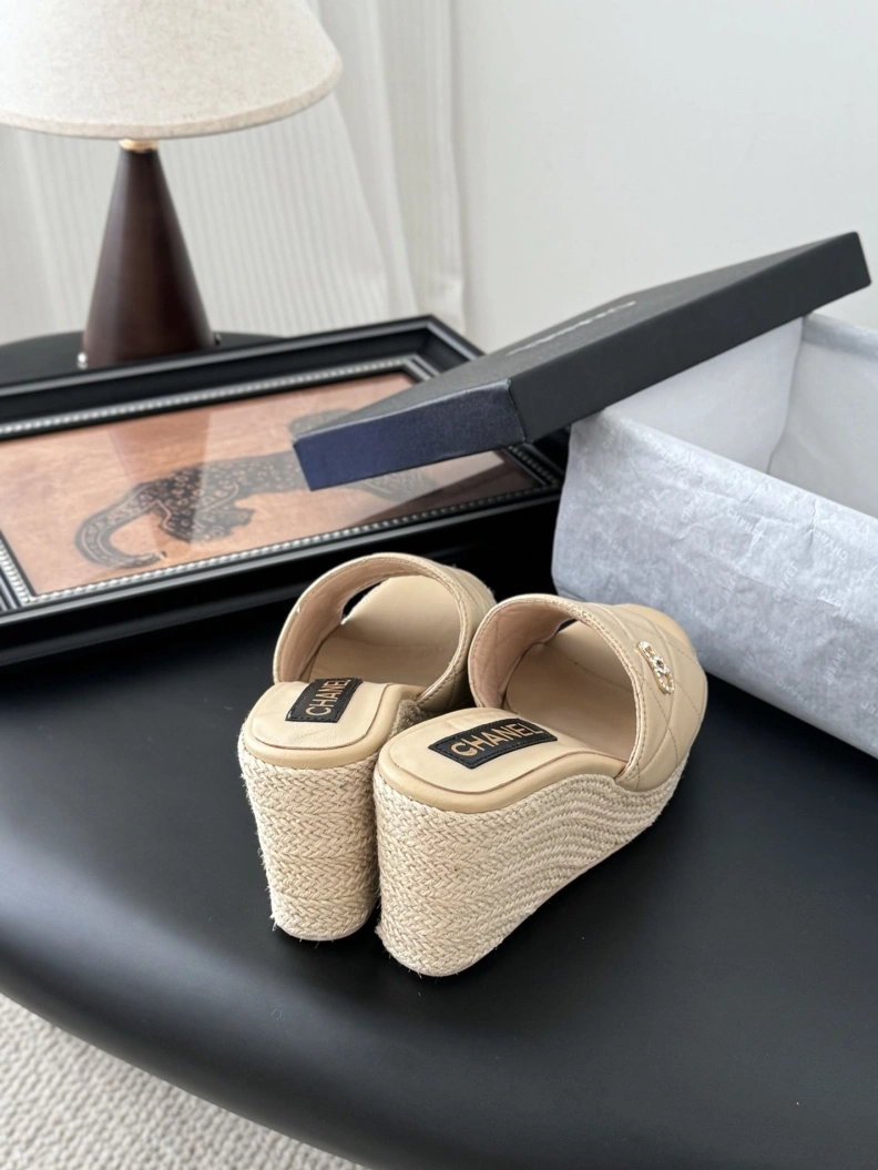 DailyWear Chxnxl Sandals 119170