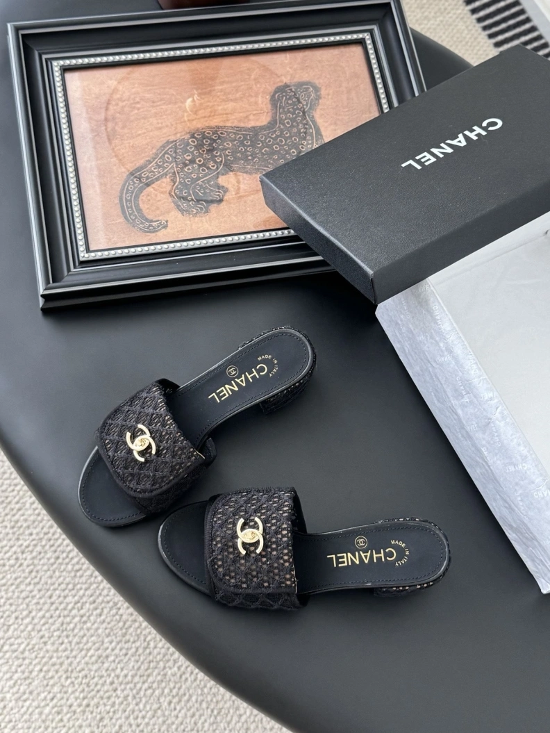 NewStyle Chxnxl Sandals 119159