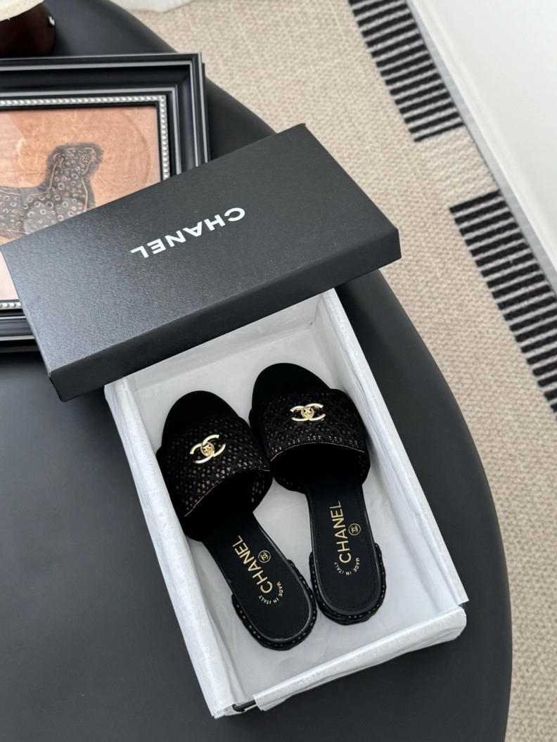 NewStyle Chxnxl Sandals 119159