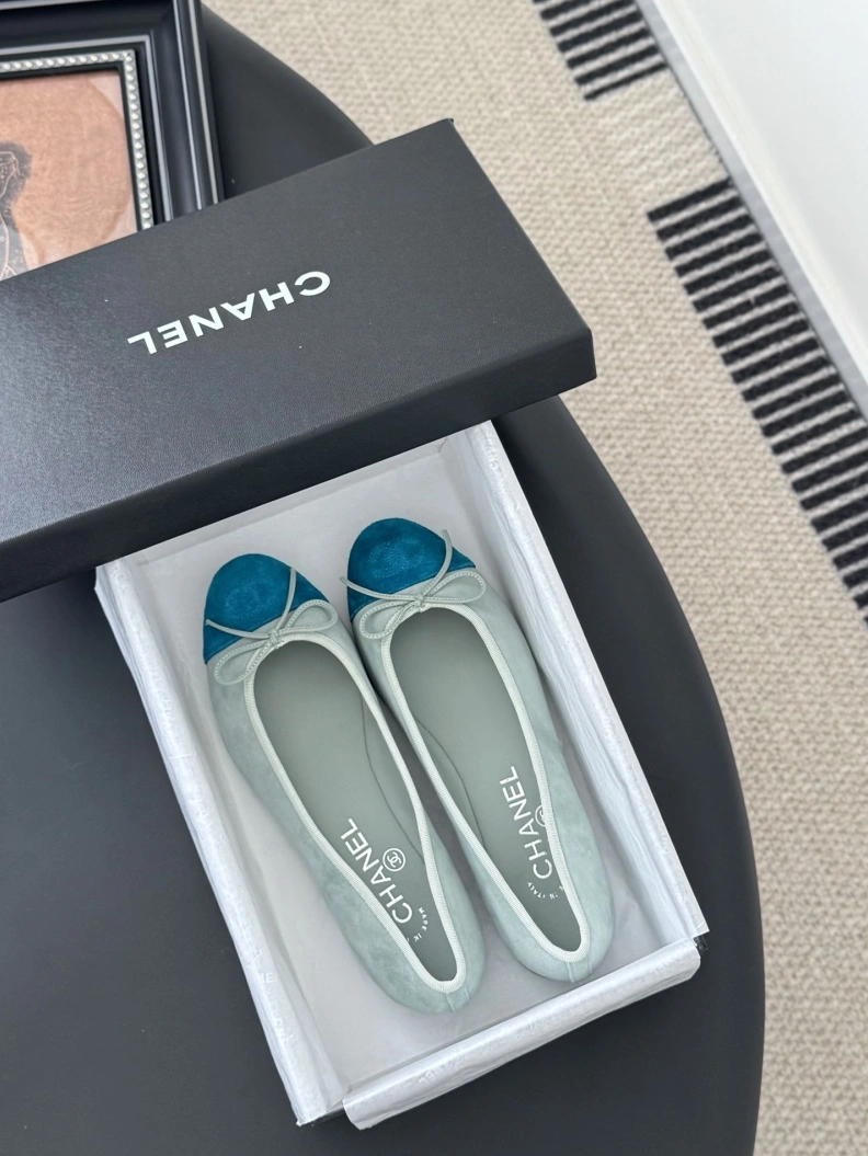 Sleek Chxnxl Flat Shoes 119439