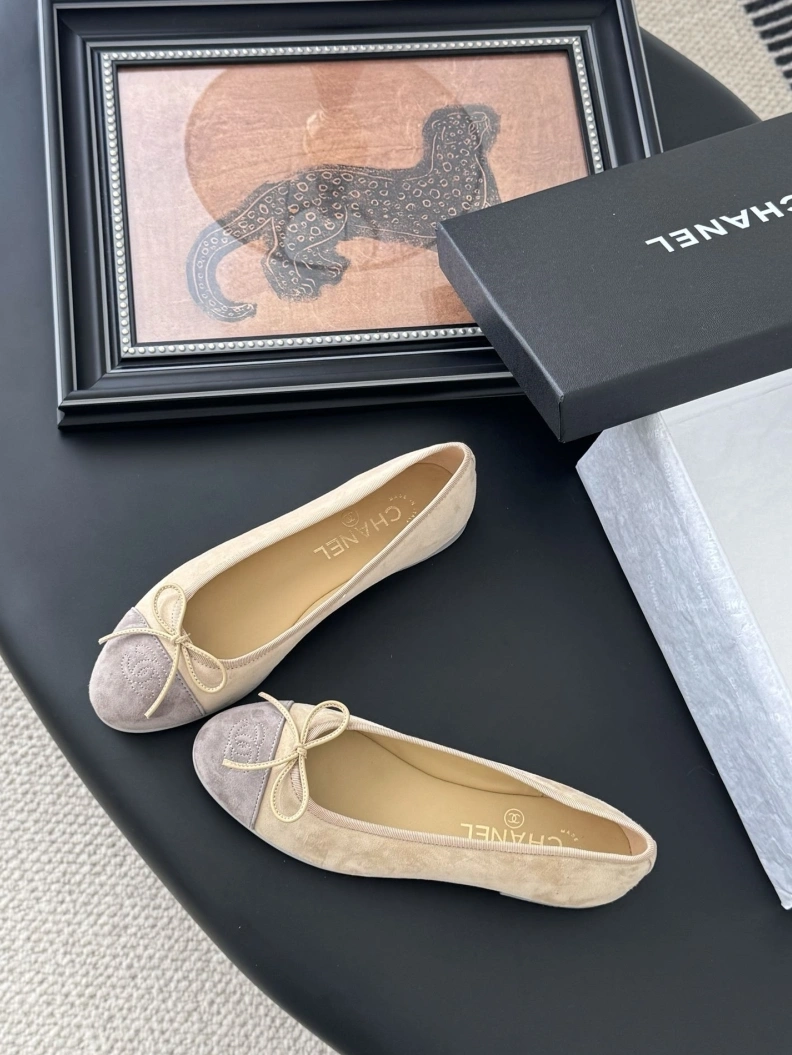 Bright Chxnxl Flat Shoes 119437