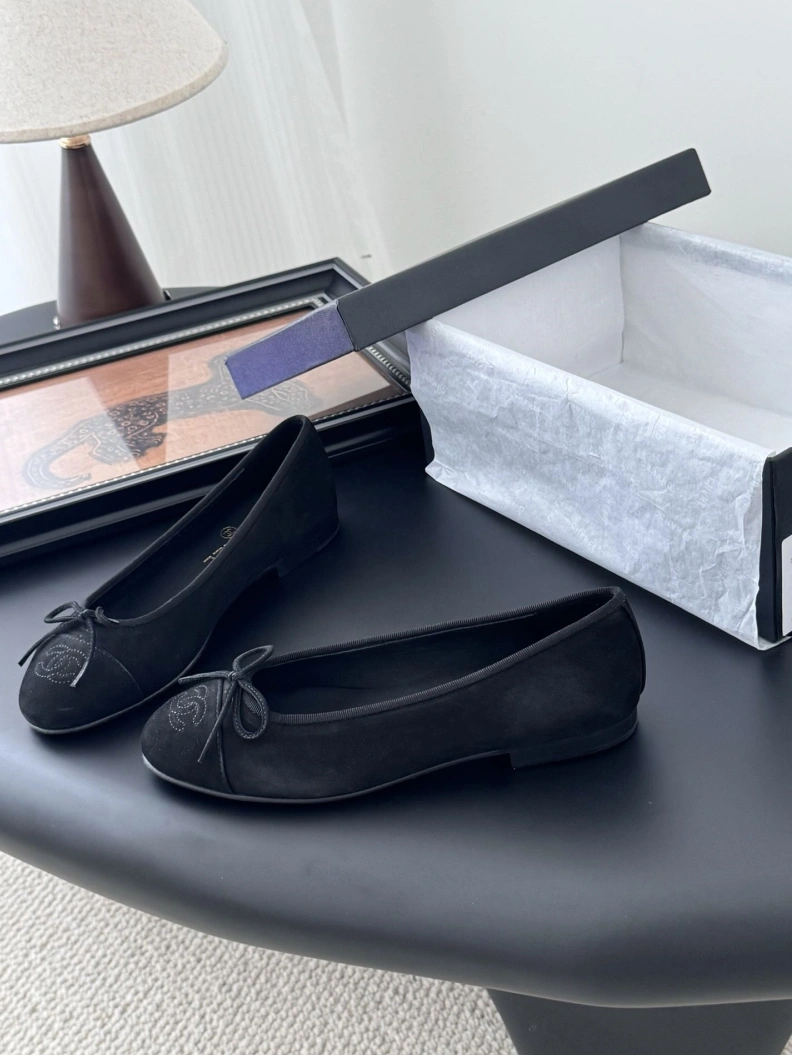 EyeCatching Chxnxl Flat Shoes 119435
