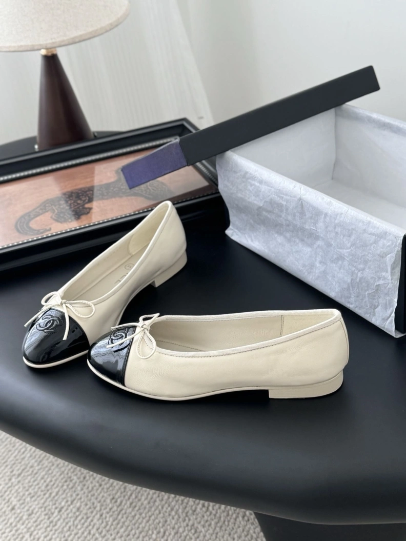 Soft Chxnxl Flat Shoes 119430