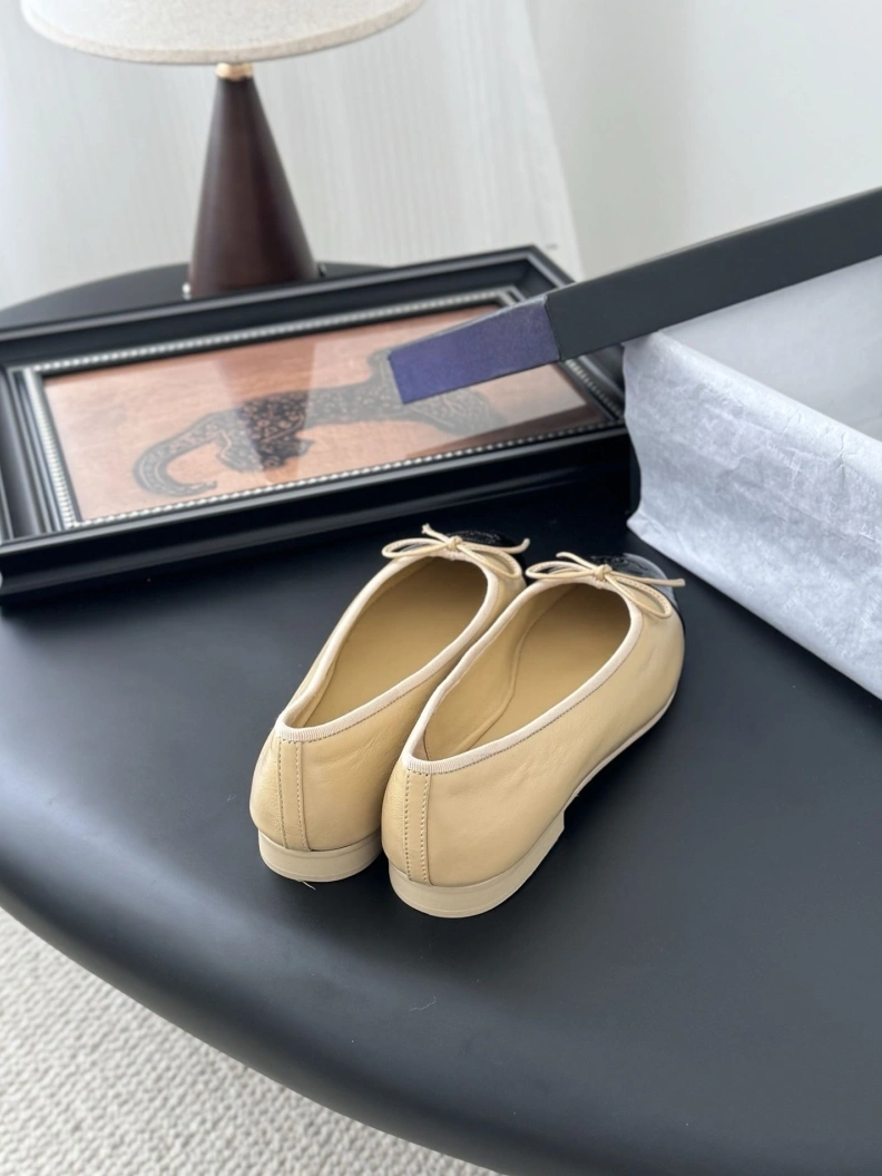 Classic Chxnxl Flat Shoes 119428