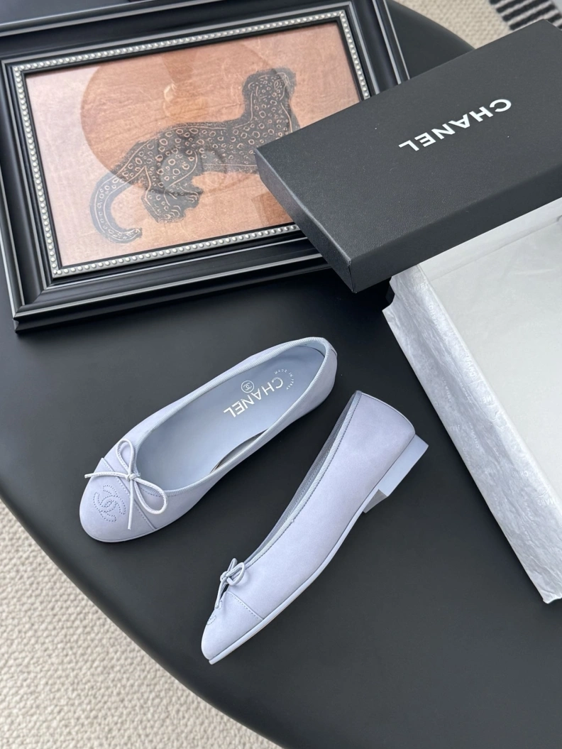 Compact Chxnxl Flat Shoes 119425