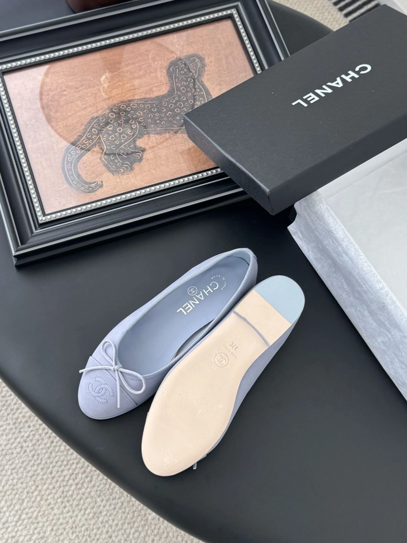 Compact Chxnxl Flat Shoes 119425