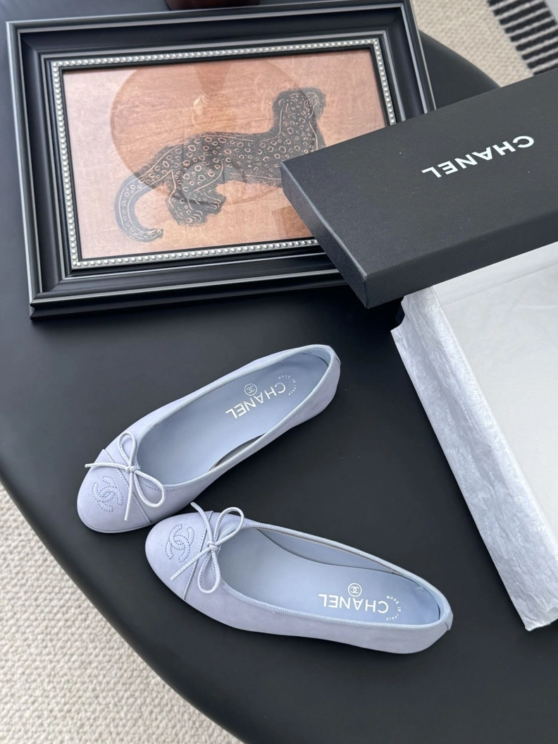 Compact Chxnxl Flat Shoes 119425