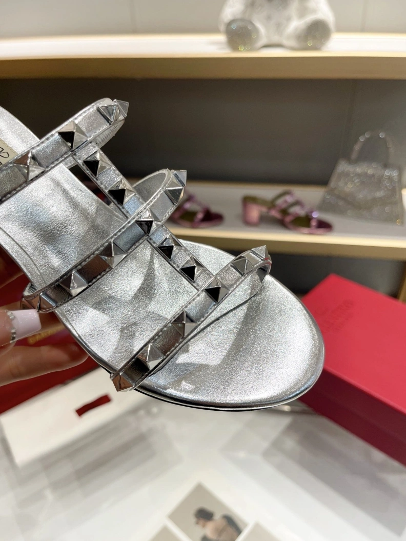 NewStyle Vxlxntino Sandals 229431