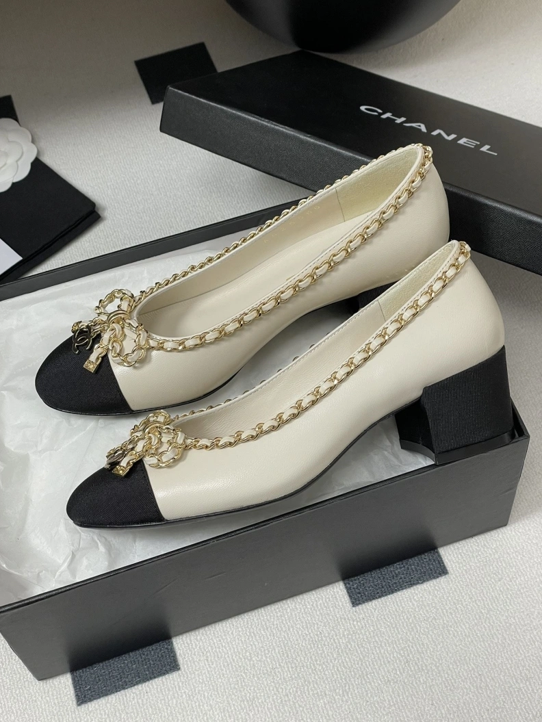 Reliable Chxnxl Flat Shoes 119417
