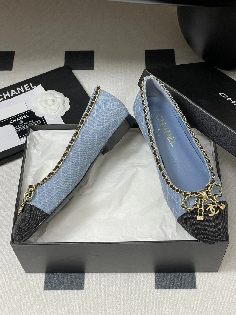 Refined Chxnxl Flat Shoes 119405