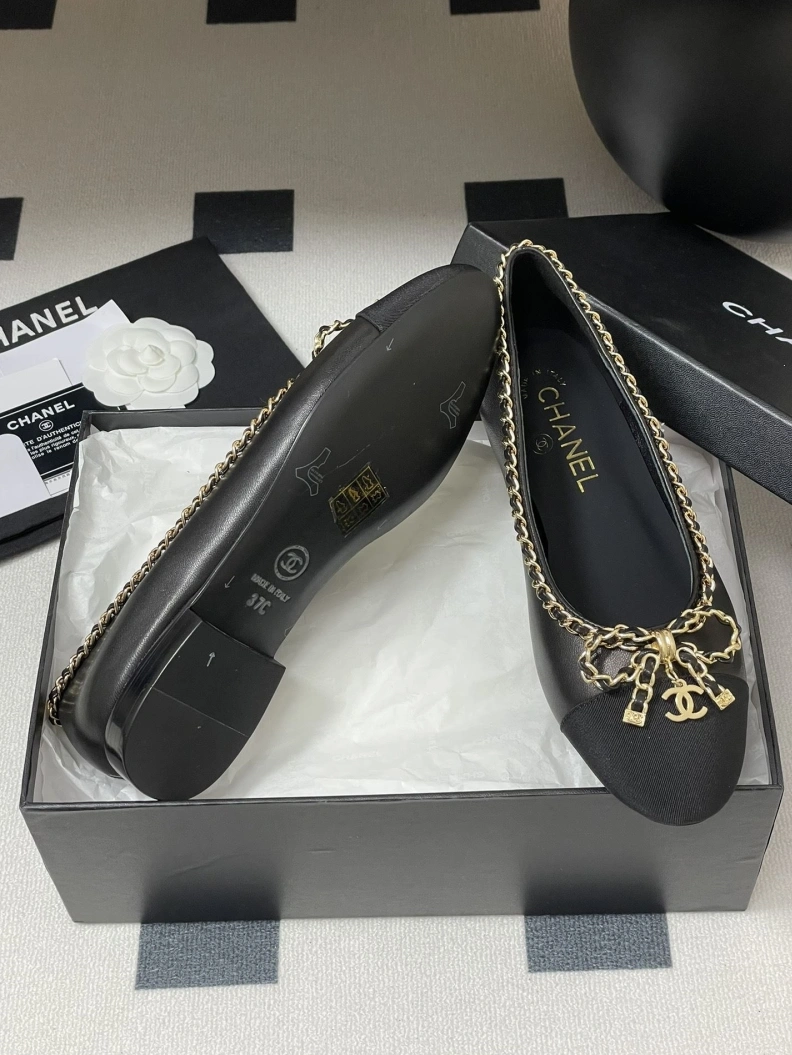Fashionable Chxnxl Flat Shoes 119415