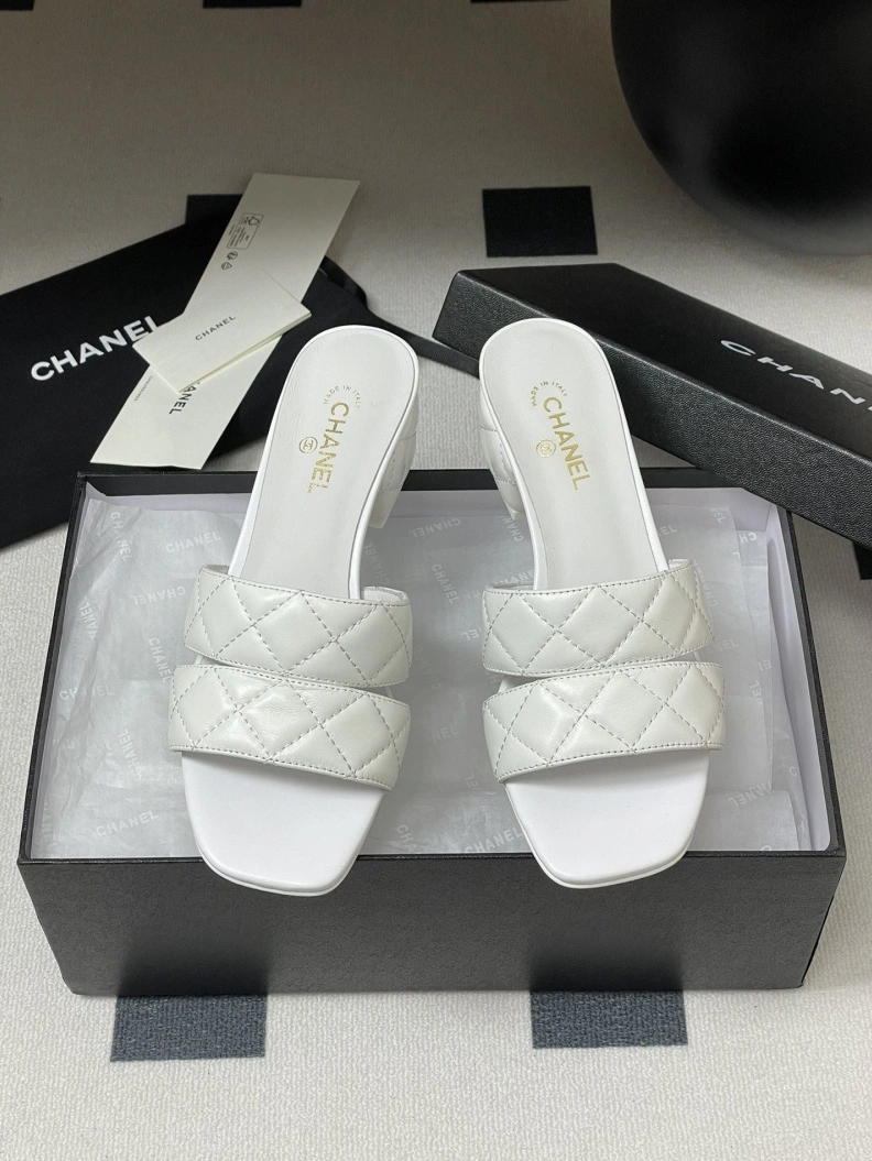 Sleek Chxnxl Sandals 119147