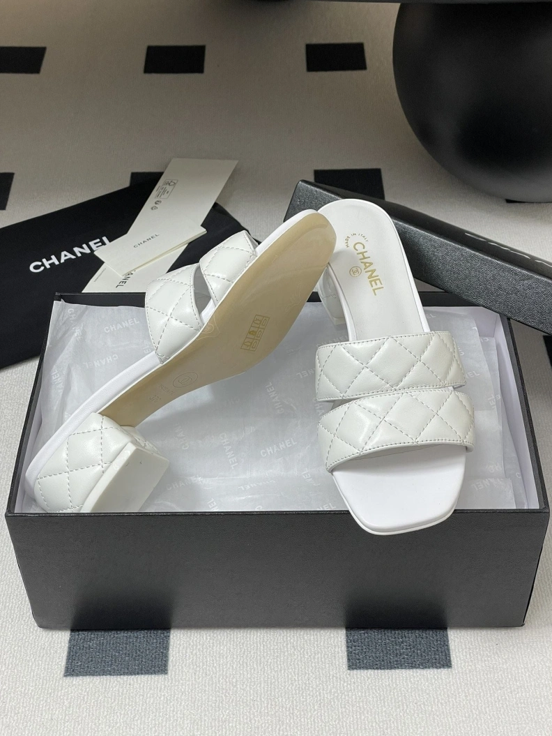 Sleek Chxnxl Sandals 119147