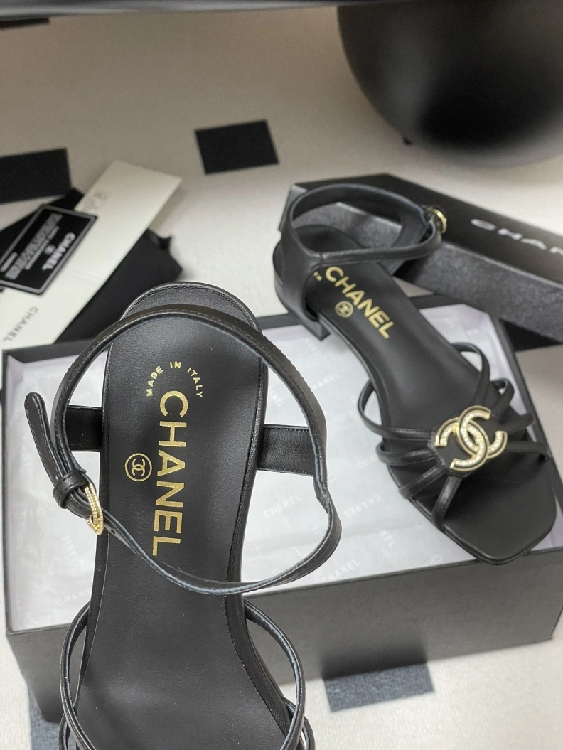 Practical Chxnxl Sandals 119140