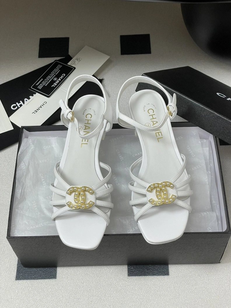 Fashionable Chxnxl Sandals 119135