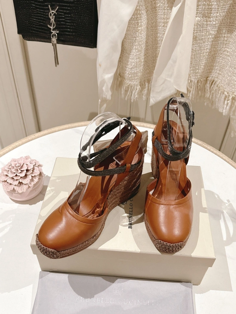 Brxnxllo Cxcxnelli Sandals Breathable 113616