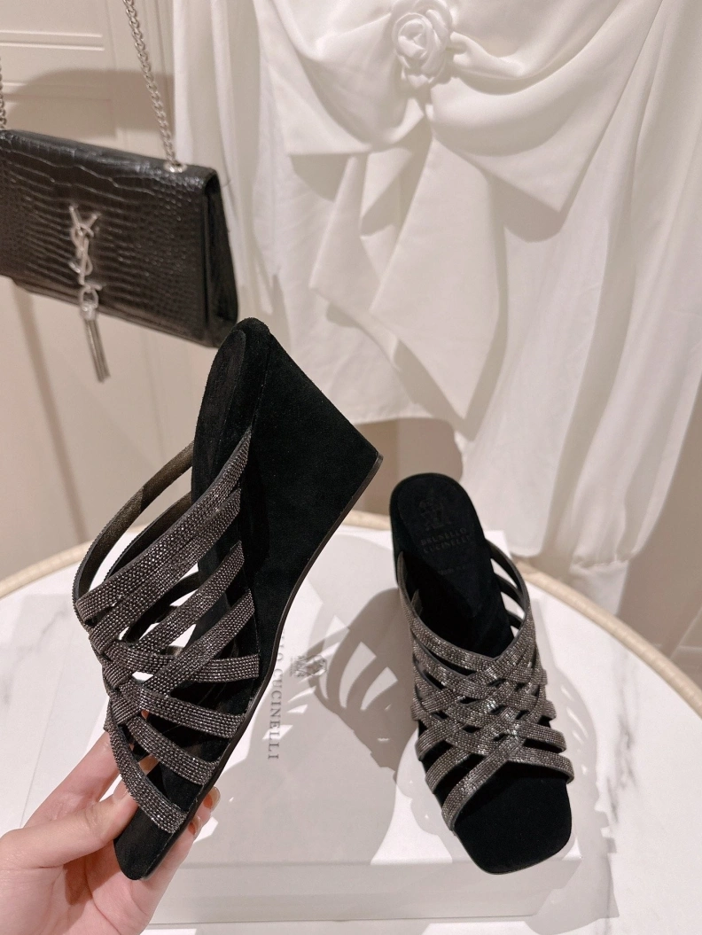 Modern Brxnxllo Cxcxnelli Sandals 113608