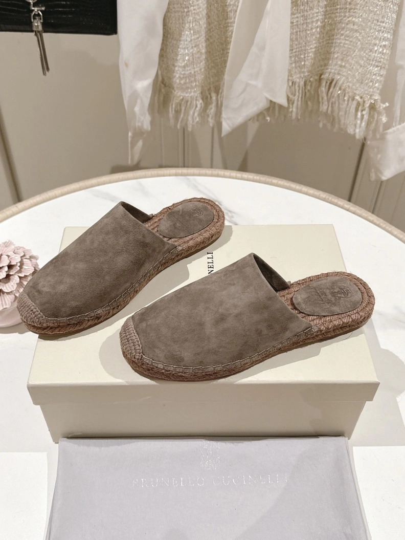 Classic Brxnxllo Cxcxnelli Slippers 113581