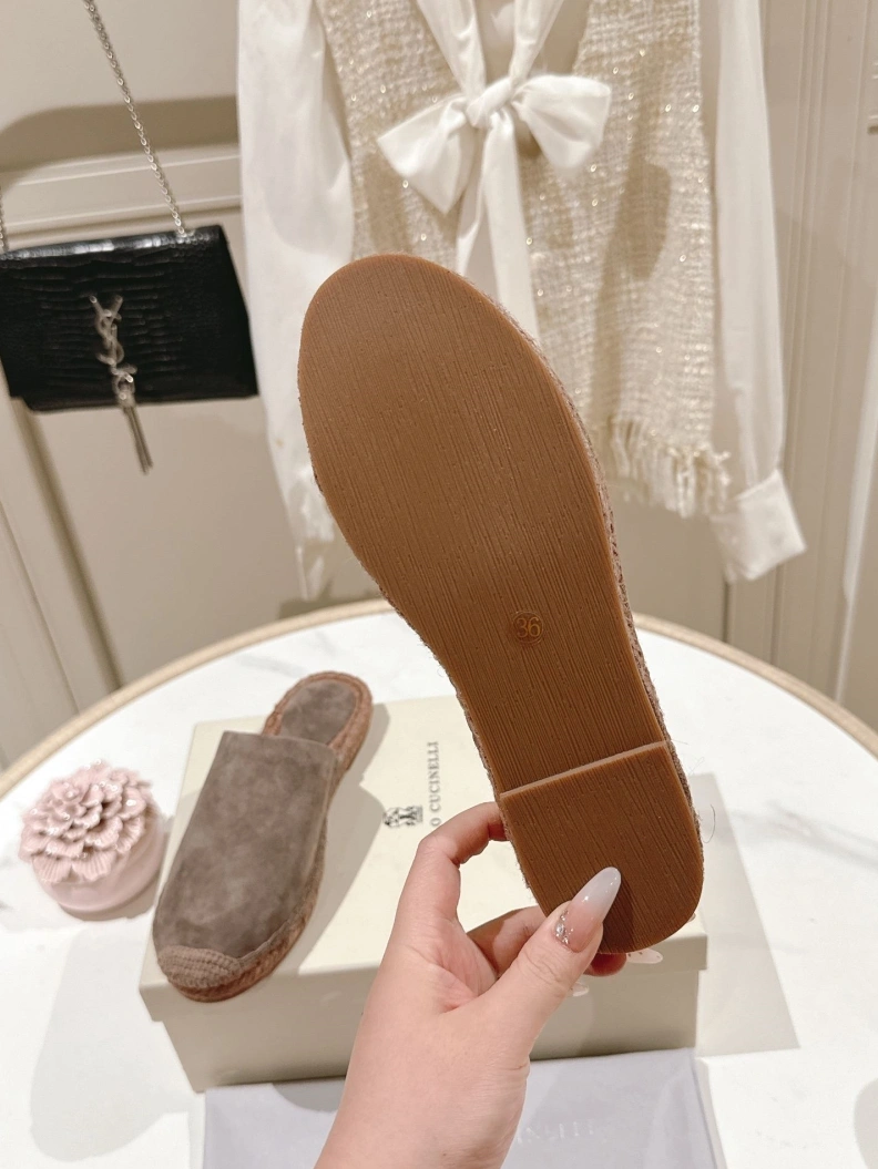 Classic Brxnxllo Cxcxnelli Slippers 113581