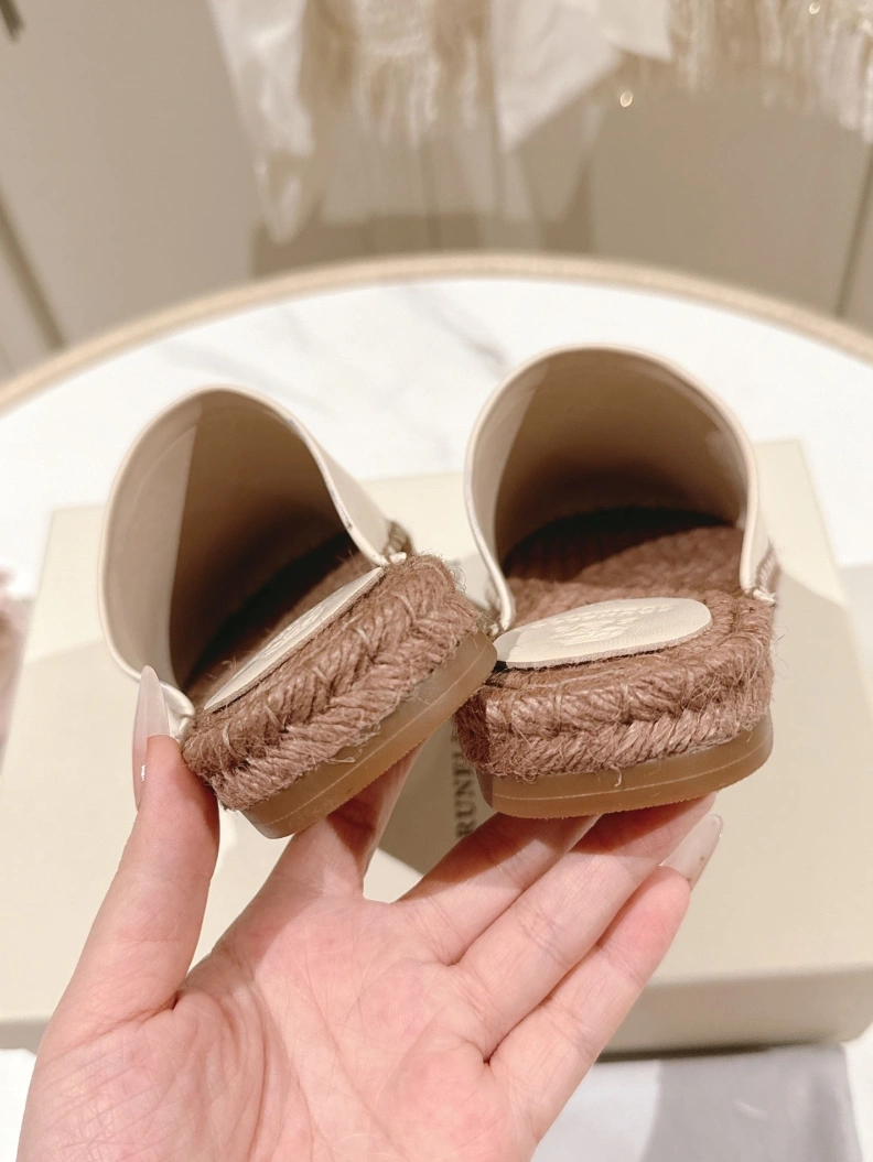Cozy Brxnxllo Cxcxnelli Slippers 113576
