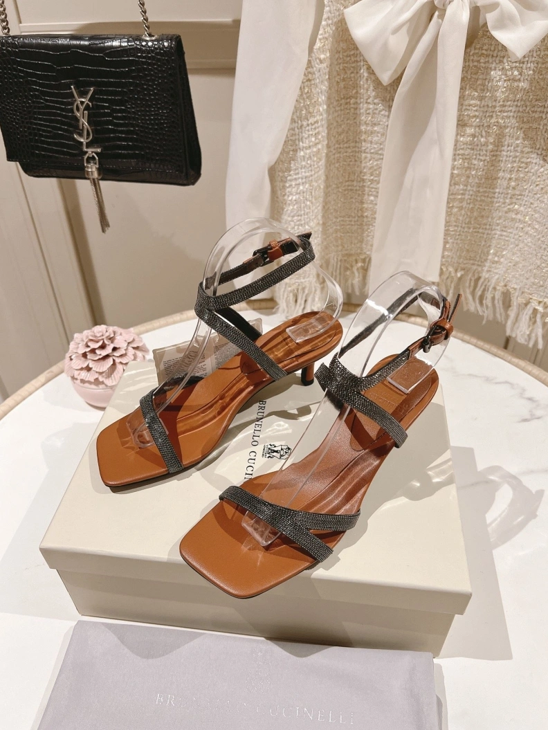 Brxnxllo Cxcxnelli Sandals Flexible 113607