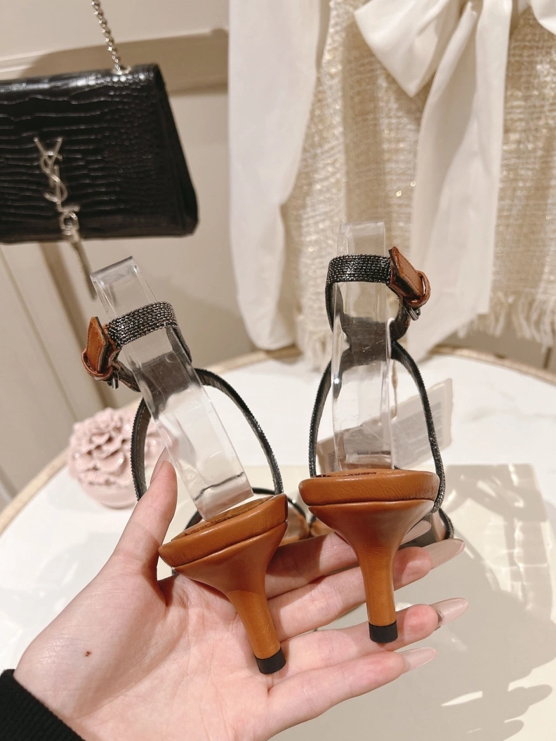 Brxnxllo Cxcxnelli Sandals Flexible 113607