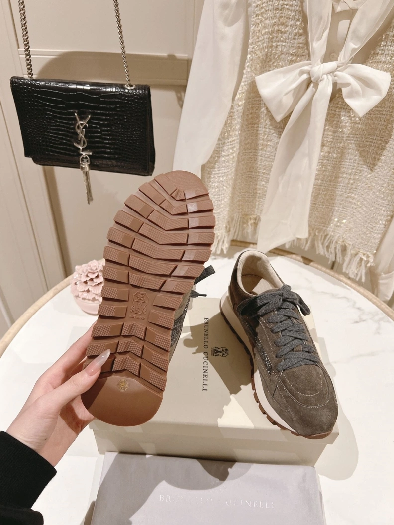 Versatile Brxnxllo Cxcxnelli Sneakers 113552