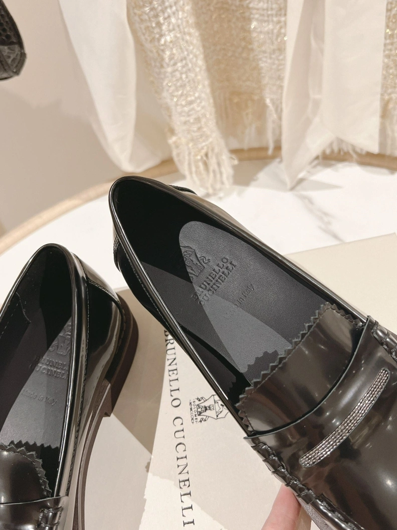 Minimalist Othxr Leather Shoes 212184
