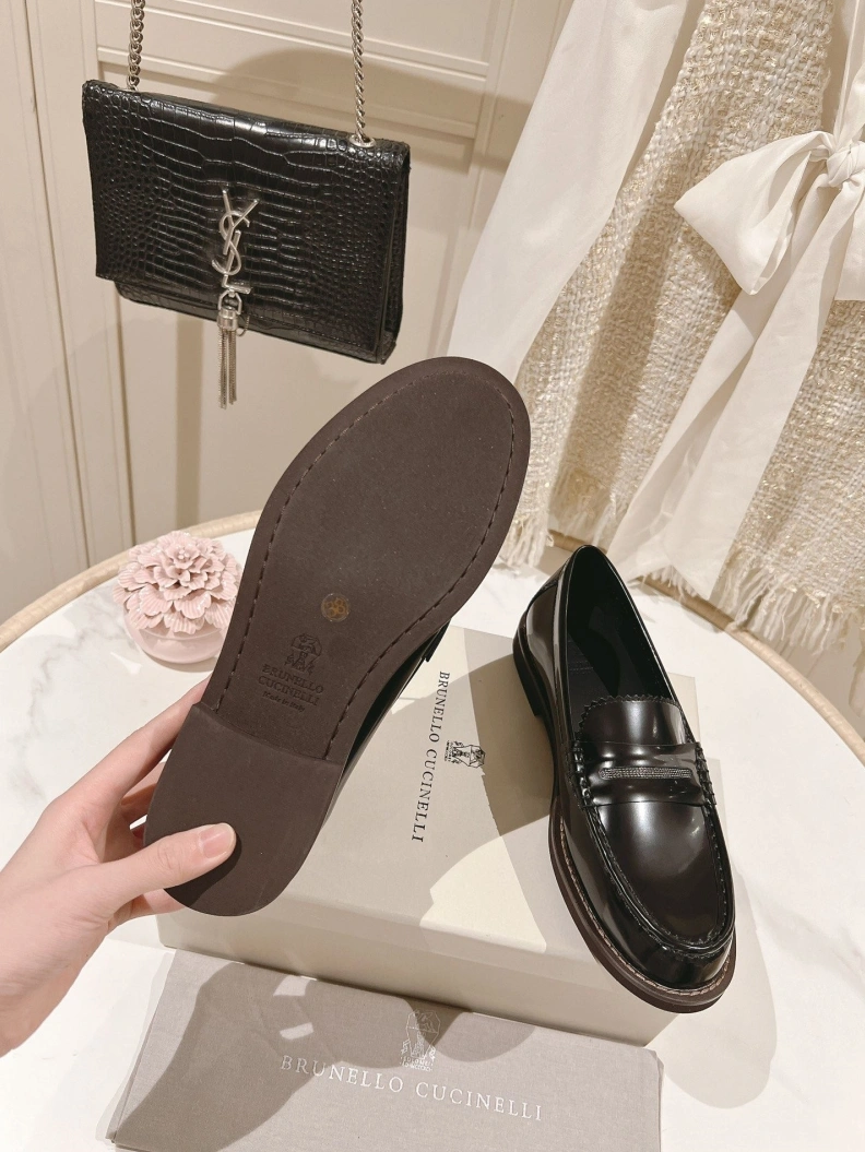 Minimalist Othxr Leather Shoes 212184