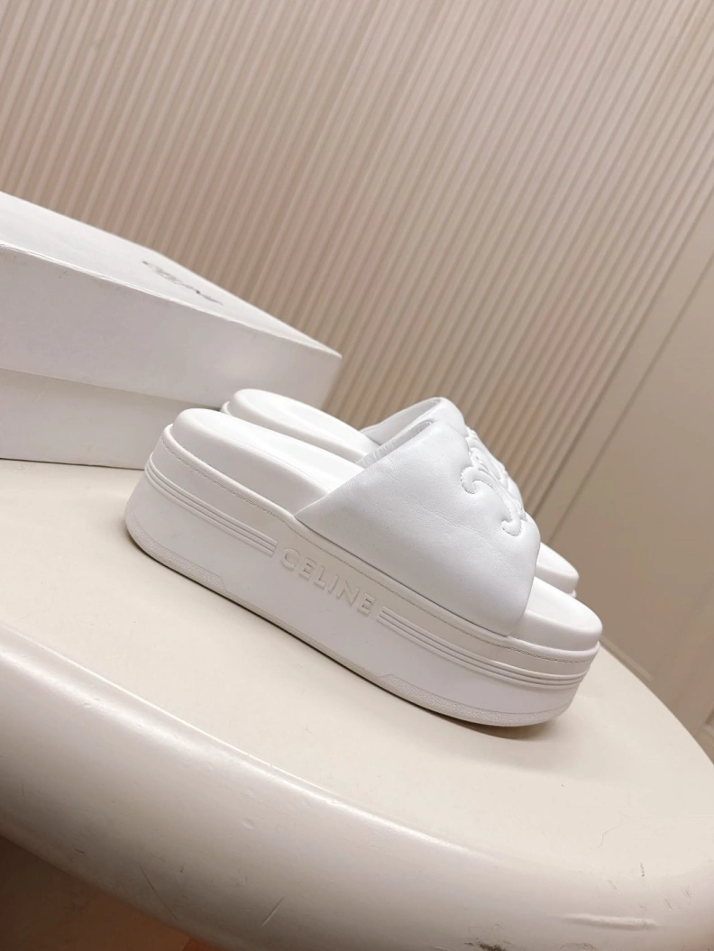 Trendsetting Cxlxne Slippers 116070