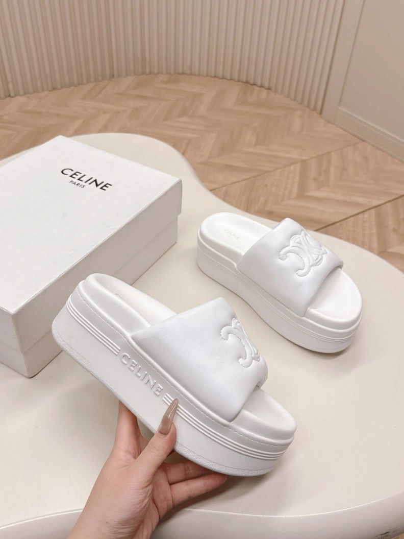 Trendsetting Cxlxne Slippers 116070