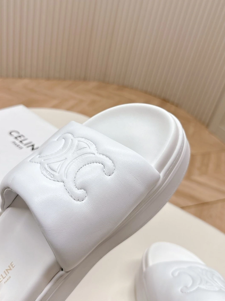 Trendsetting Cxlxne Slippers 116070