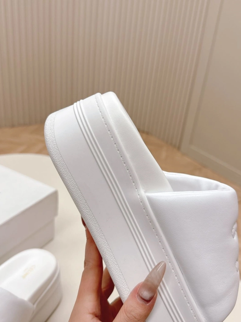 Trendsetting Cxlxne Slippers 116070